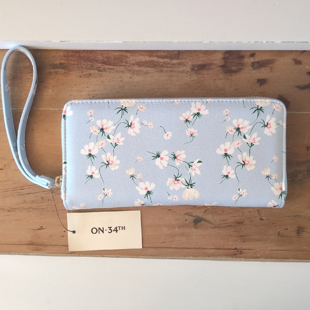 Light Blue Floral Wristlet Wallet